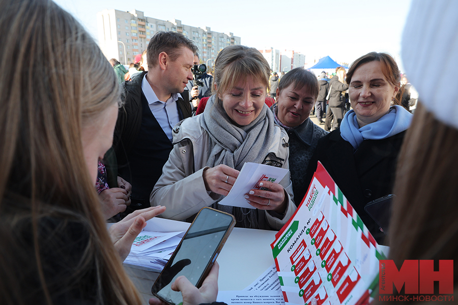 26 10 2024 politika kvest torgovye ploshhadki marafon edinstva malinovskaya03 kopiya