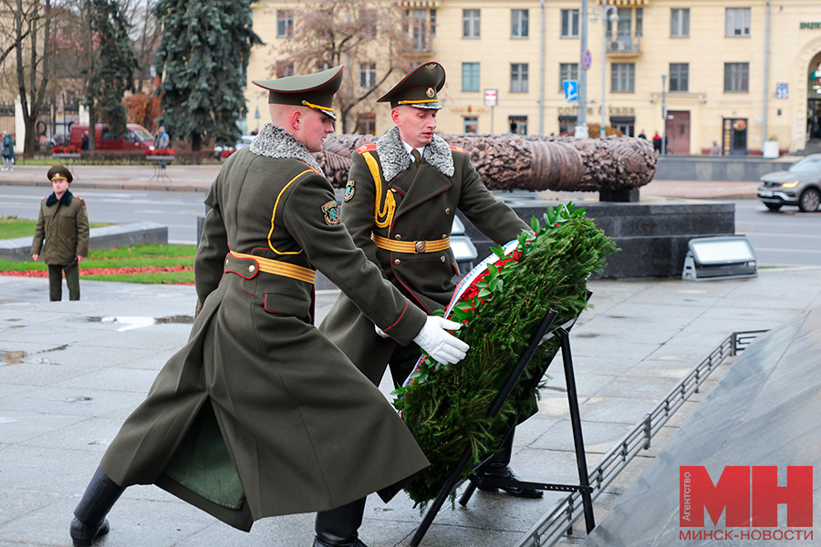 18 11 2024 politika vozlozhenie delegacziya smolensk malinovskaya09 kopiya