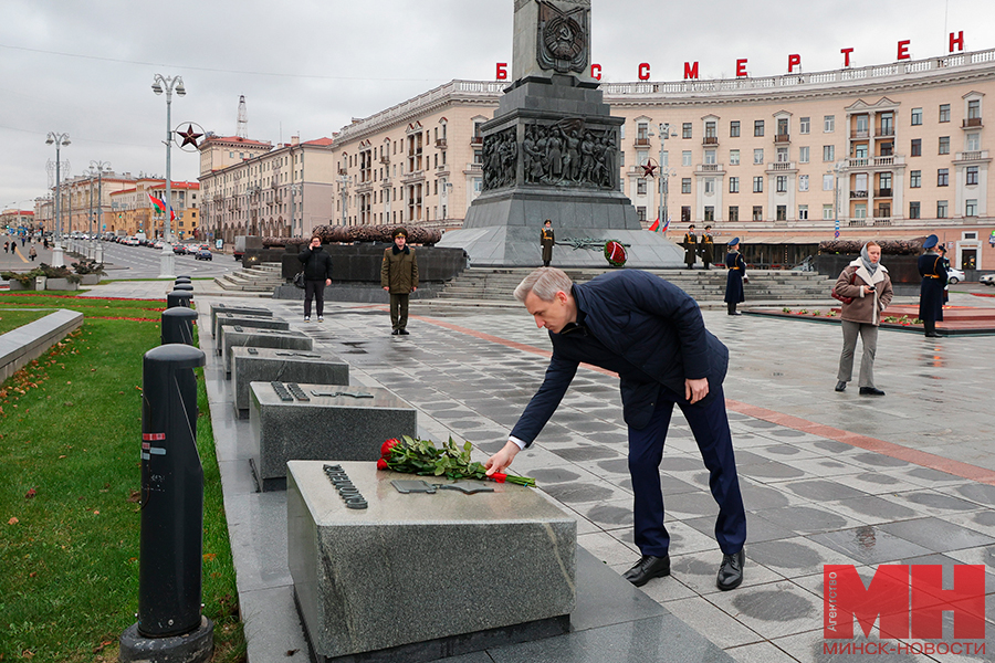 18 11 2024 politika vozlozhenie delegacziya smolensk malinovskaya27 kopiya