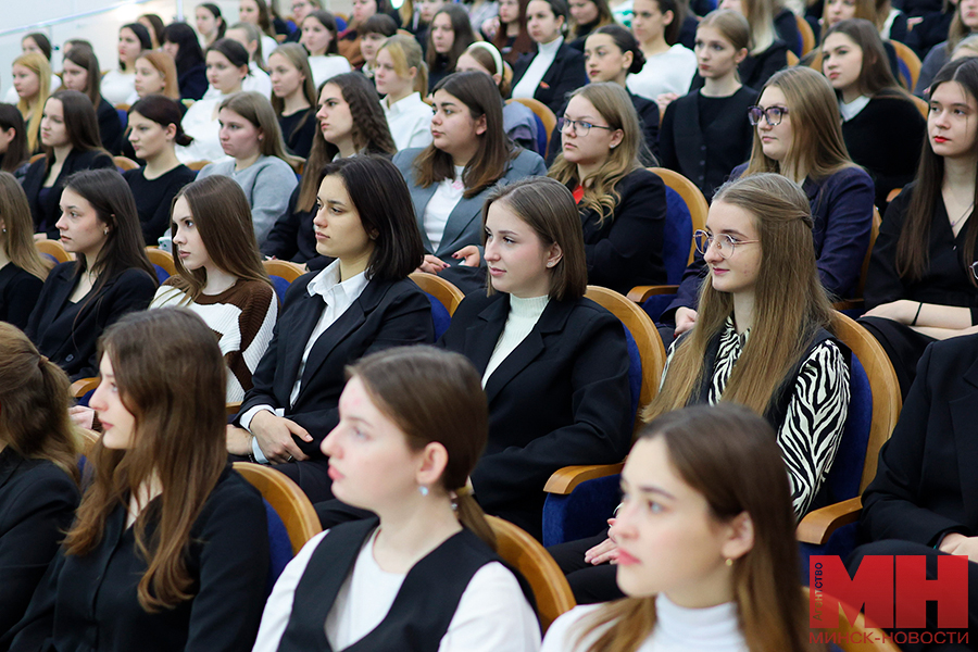 27 11 2024 obrazovanie czuran vstretilsya so studentami bgpu malinovskaya03 kopiya