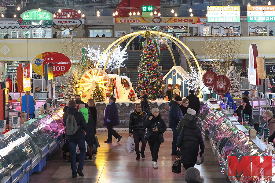 03 12 2024 torgovlya komarovka novogodnie dekoraczii miczevich 8 kopiya