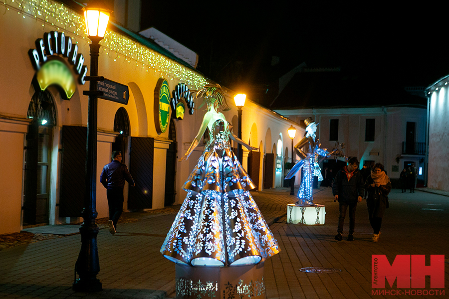 22 11 2024 gorod illyuminacziya svetovye figury malinovskaya02 kopiya 1