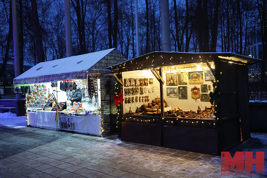 23 12 2024 torgovlya novogodnyaya yarmarka dinamo malinovskaya03 kopiya