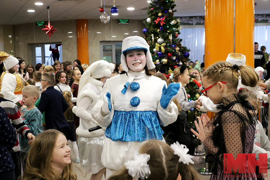 26 12 2024 prazdnik novogodnee blagotvoritelnoe predstavlenie mozolevskij 11 kopiya