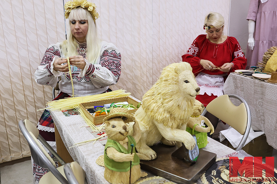 28 12 2024 politika marafon edinstva vystavka miczevich 4 kopiya