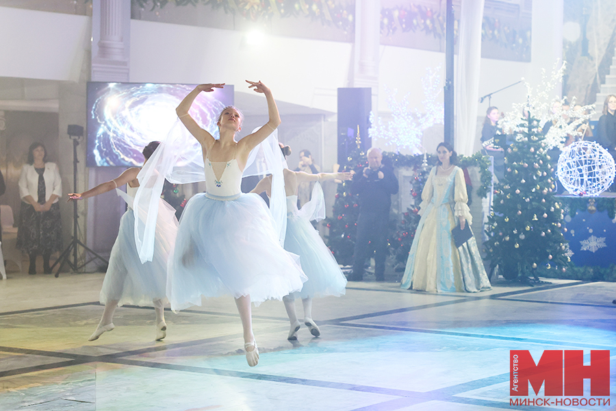 novogodnij bal dlya starsheklassnikov lukashov 08 kopiya