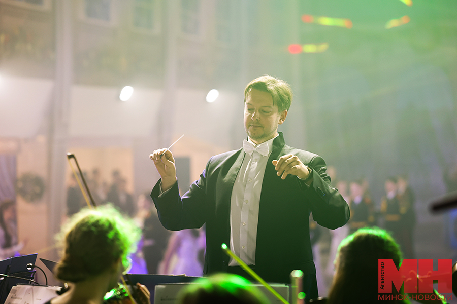 novogodnij bal dlya starsheklassnikov lukashov 48 kopiya