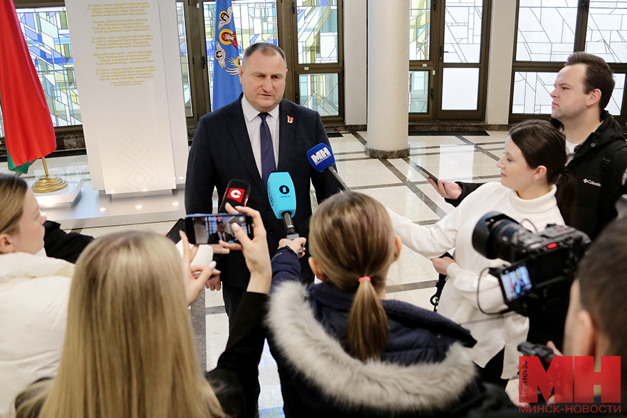 2025 01 27 vybory brifing shhekovich mozolevskij 05