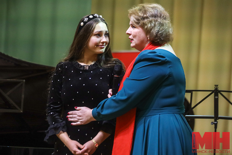 marafon edinstva master klass solistov i muzykantov bolshogo stolyarov 11 kopiya