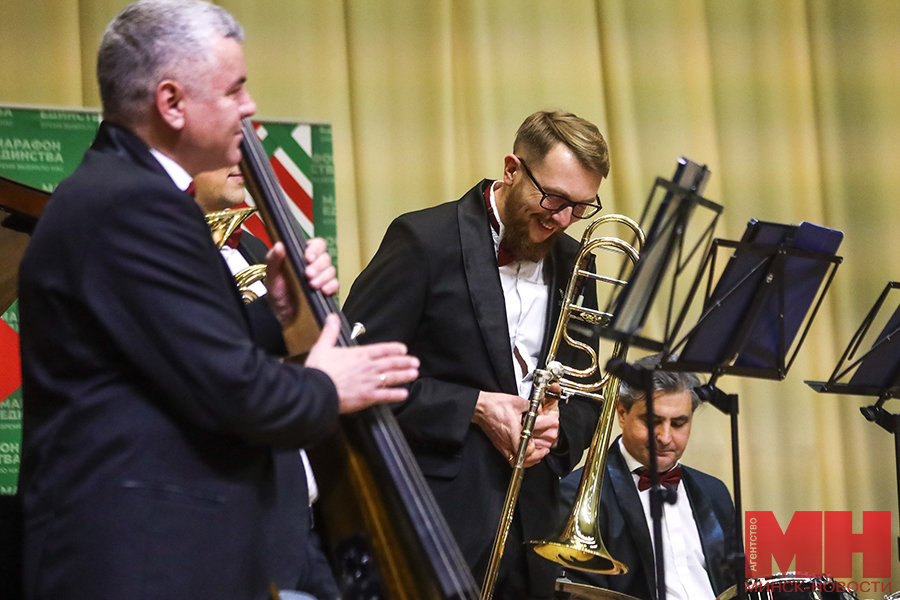 marafon edinstva master klass solistov i muzykantov bolshogo stolyarov 23 kopiya