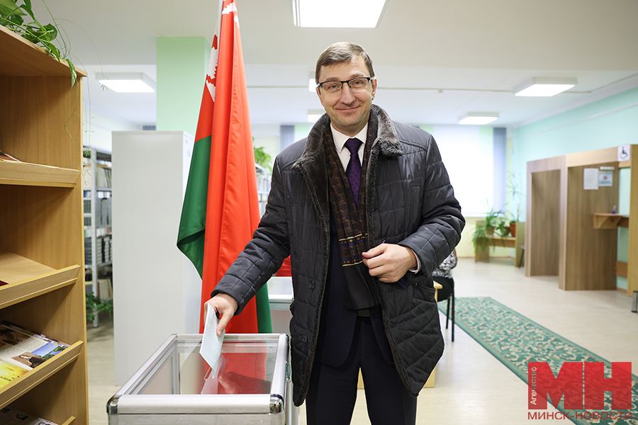 vybory czuran golosuet dosrochno lukashov 04 kopiya