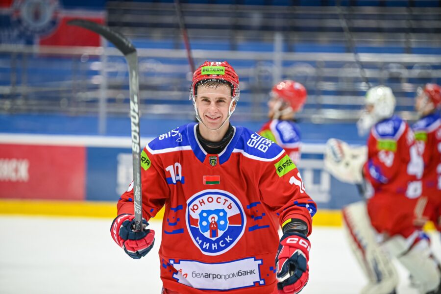 luchshij bombrdir valentin demchenko