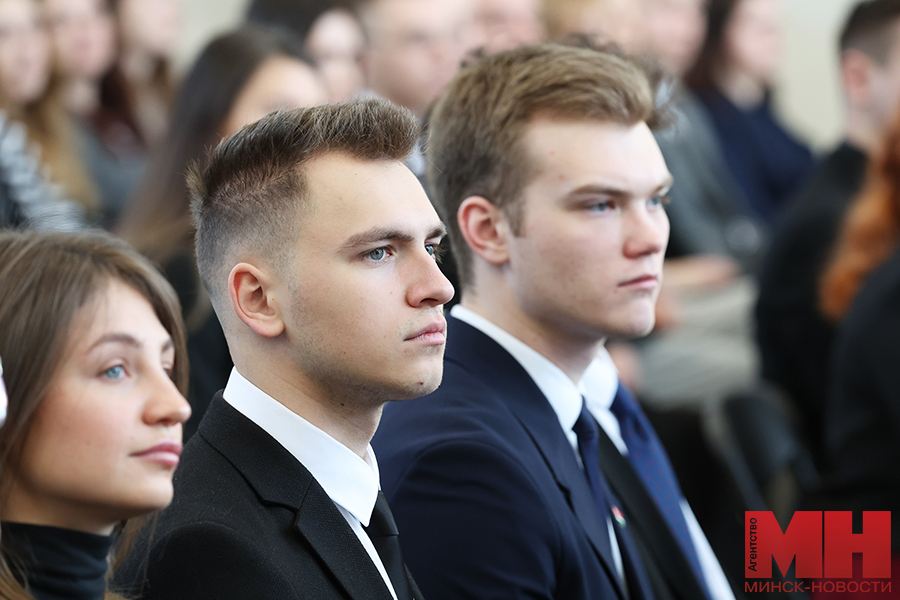 mgik kuharev vstretilsya s chlenami molodezhnyh sovetov lukashov 16 kopiya