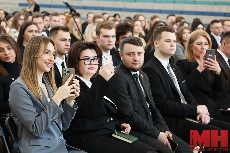 mgik kuharev vstretilsya s chlenami molodezhnyh sovetov lukashov 21 kopiya