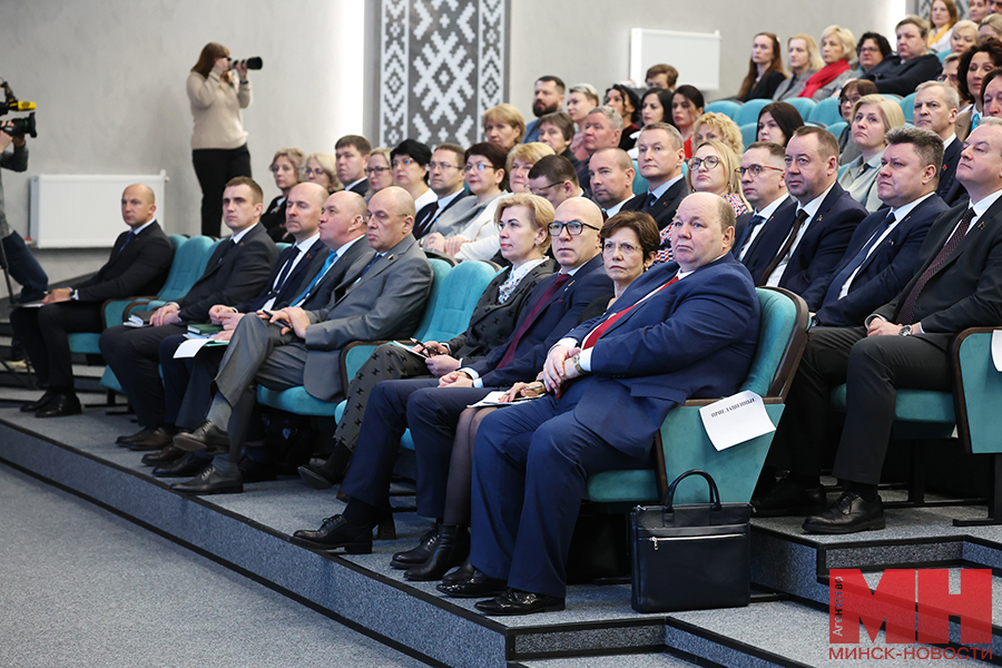 Государственными медучреждениями столицы оказано платных услуг на 153 млн рублей в 2024 г. 3 2025 03 19 mgik kuharev kollegiya minzdrava lukashov 16 kopiya
