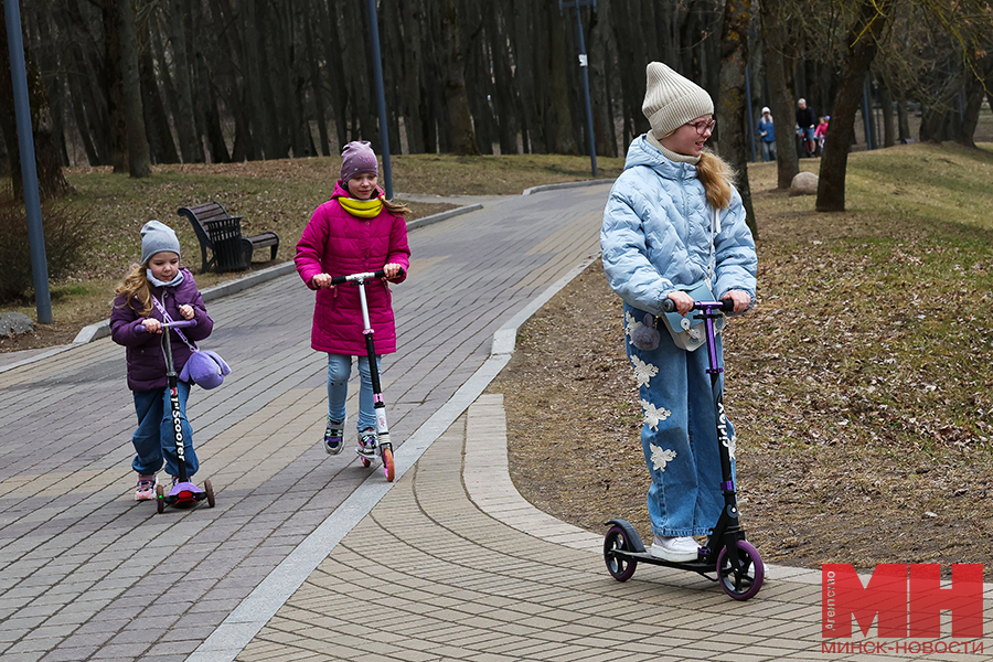 2025 03 30 gorod park pobedy kak otdyhayut minchane miczevich 15 kopiya