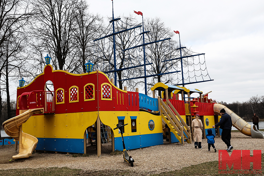 2025 03 30 gorod park pobedy kak otdyhayut minchane miczevich 9 kopiya