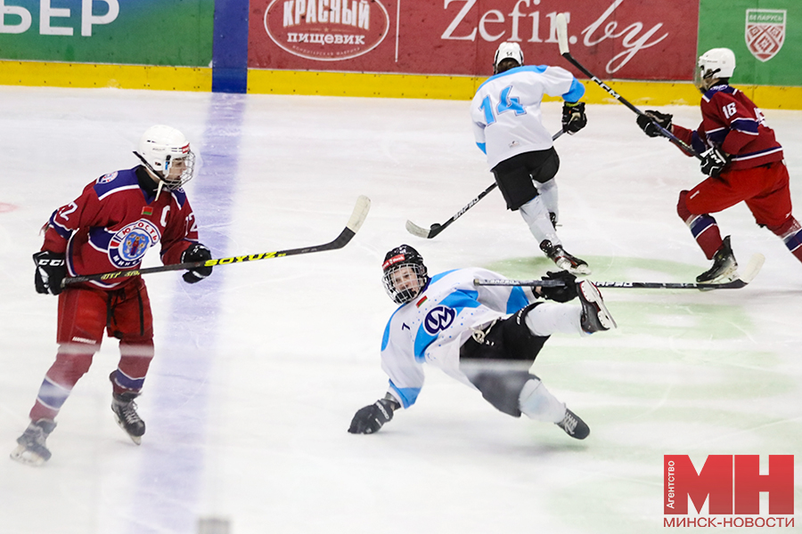 sport hokkej sorevnovaniya stolyarov 15 kopiya