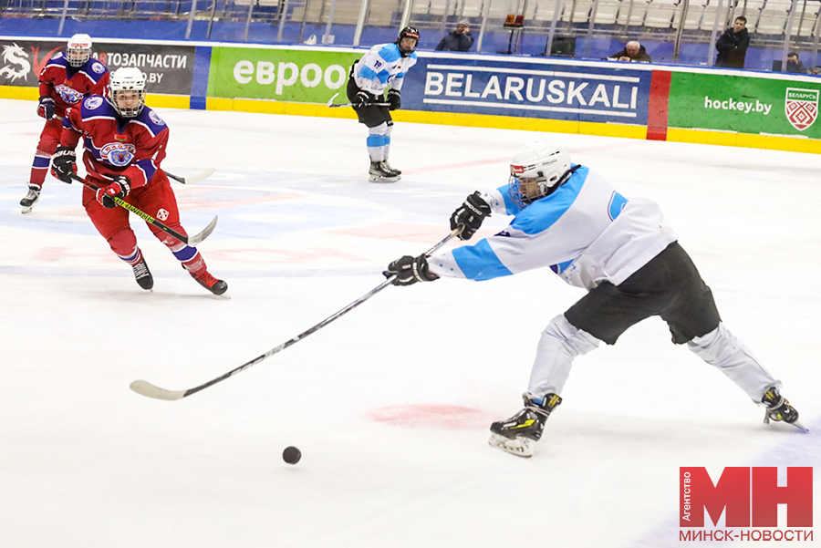 sport hokkej sorevnovaniya stolyarov 32 kopiya