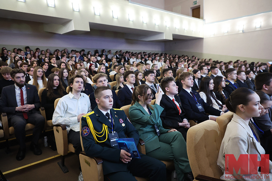 2025 04 02 obrazovanie obrazovatelnyj forum nesluchajnye vstrechi ivanecz malinovskaya15 kopiya
