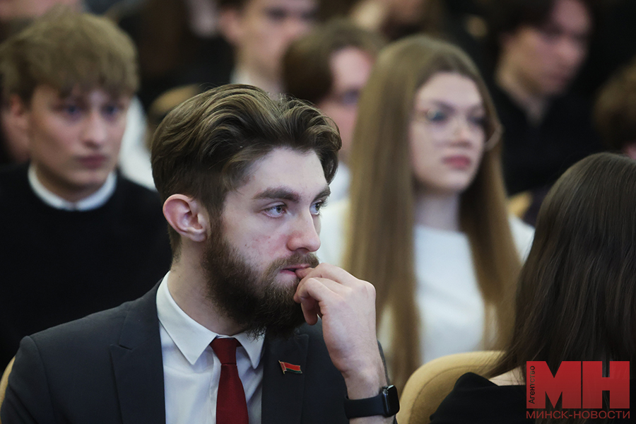 2025 04 02 obrazovanie obrazovatelnyj forum nesluchajnye vstrechi ivanecz malinovskaya23 kopiya