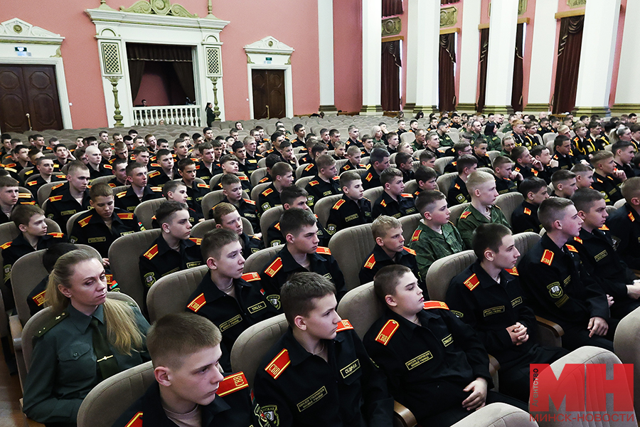2025 04 14 politika vstrecha trening s alekseem talaem miczevich 10 kopiya