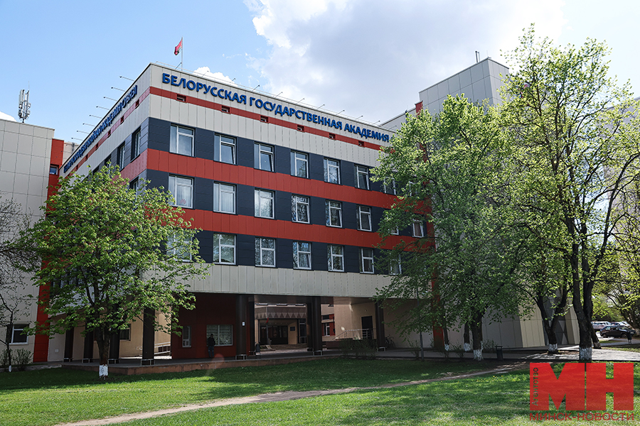 2025 04 24 politika akademiya svyazi frolov miczevich 1 kopiya