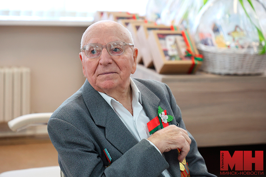 2025 05 02 soczialka pozdravlenie veteranov vov karanik malinovskaya05 kopiya