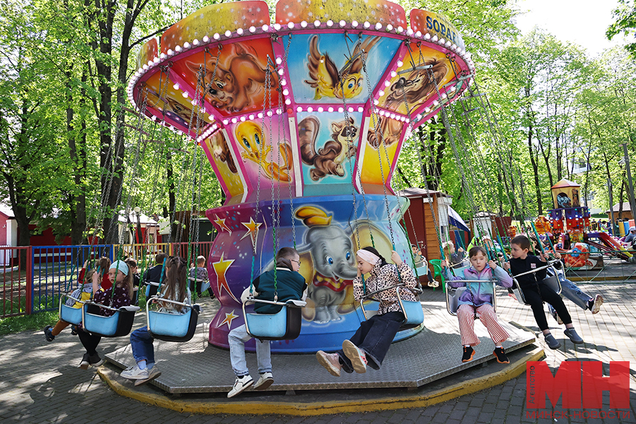 2025 05 03 gorod attrakcziony v parke gorkogo miczevich 17 kopiya