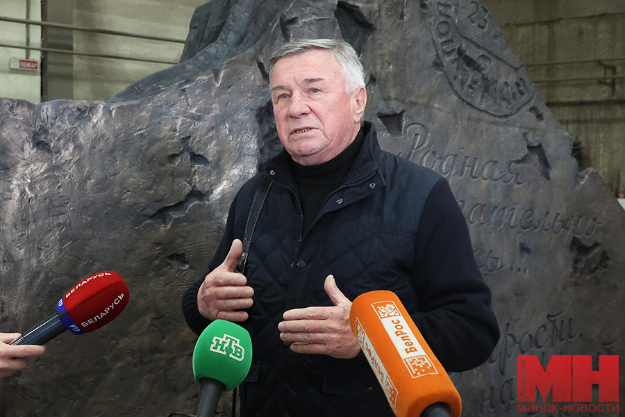 2025 05 05 politika pogruzka pamyatnika talaya miczevich 11 kopiya