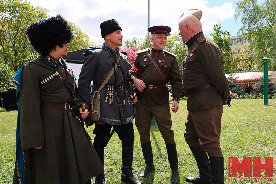 2025 05 09 prazdniki den pobedy skver mulyavina malinovskaya12 kopiya
