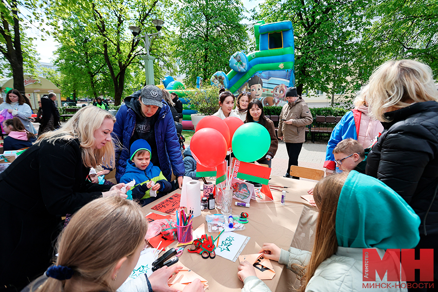 2025 05 09 prazdniki den pobedy skver mulyavina malinovskaya19 kopiya