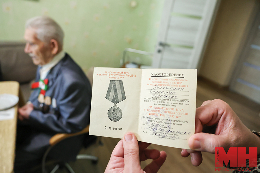 mgik vov pozdravlenie veterana czuranom stolyarov 05 kopiya