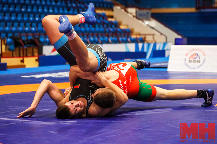 sport borba sorevnovaniya stolyarov 32 kopiya