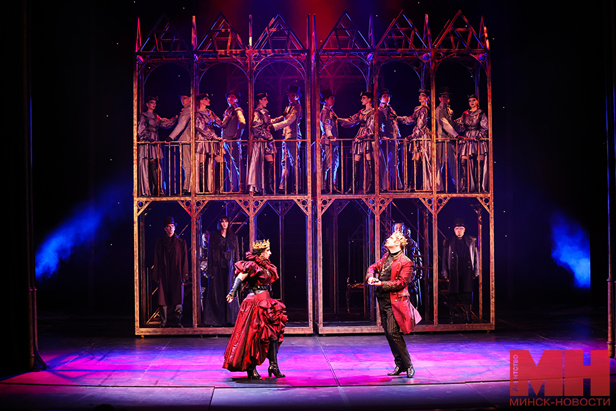 2025 06 04 kultura kazanskij teatr spektakl gamlet miczevich 2 kopiya