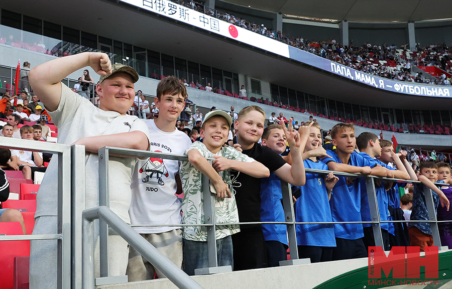 2025 06 07 otkrytie naczionalnogo stadiona pervye foto miczevich 12 kopiya