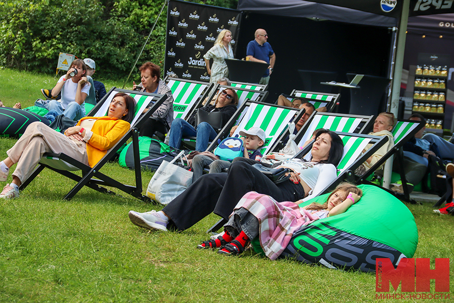 2025 06 14 obshhestvo festival napitki eda tanczy matchenya 19 kopiya