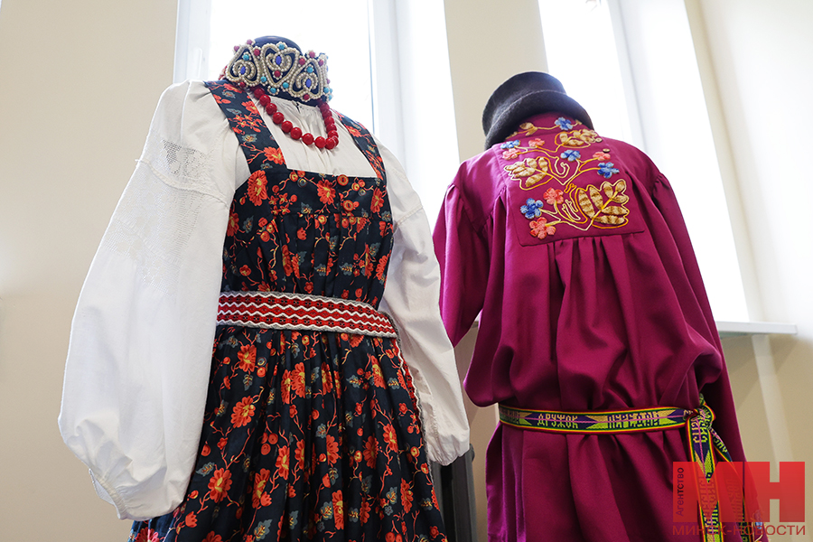 2025 06 18 kultura ekspozicziya tekstilnyj buket miczevich 22 kopiya