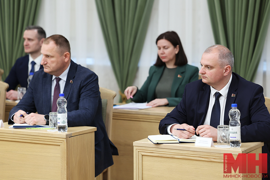 2025 06 20 politika kochanova vstrecha s glavami rajonov lukashov 15 kopiya