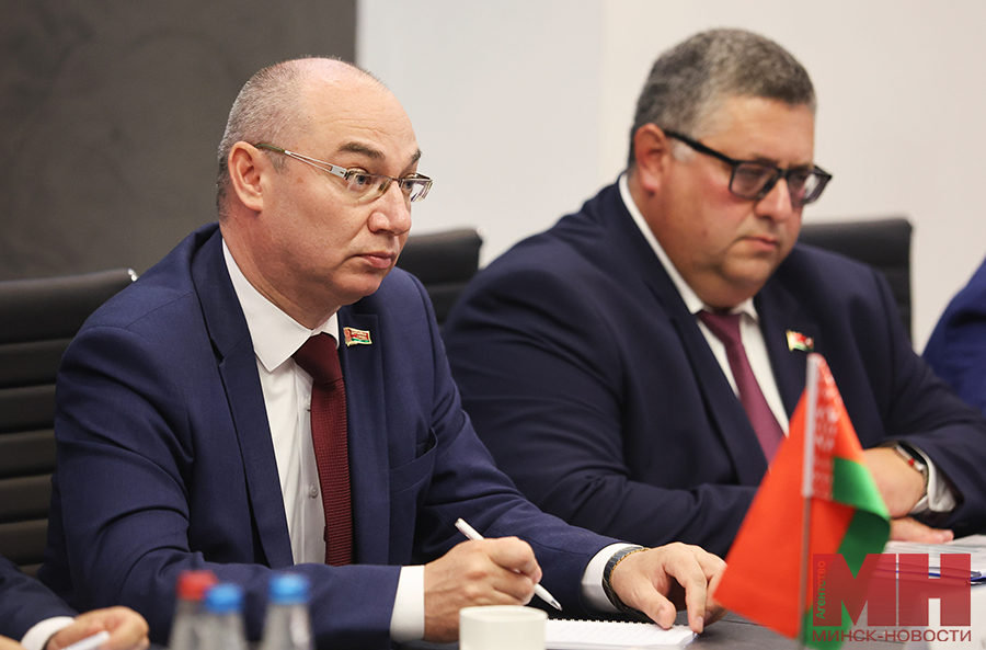 2025 06 25 mediczina prezident kuby posetil belmedpreparaty malinovskaya23 kopiya