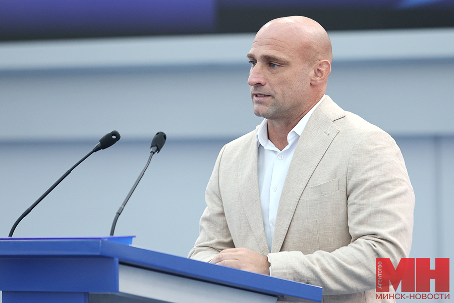 2025 06 25 sport chestvovanie komandy po plyazhnomu futbolu malinovskaya26
