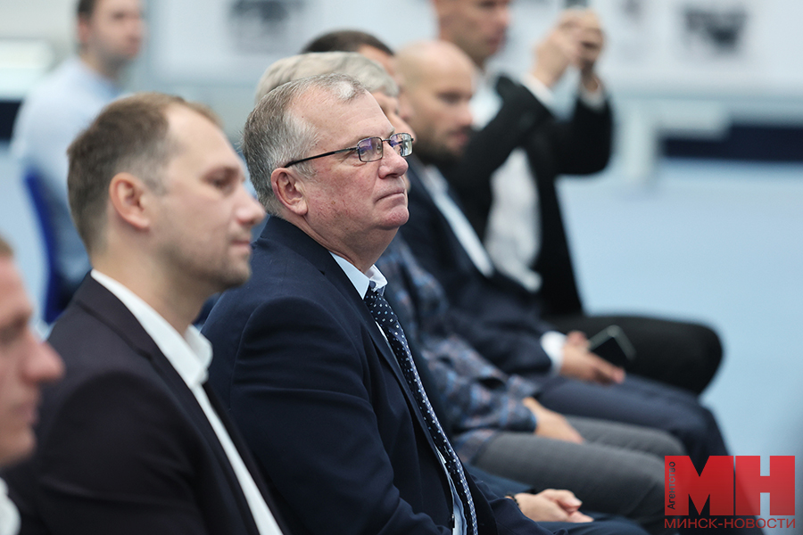 2025 06 25 sport chestvovanie komandy po plyazhnomu futbolu malinovskaya28 kopiya