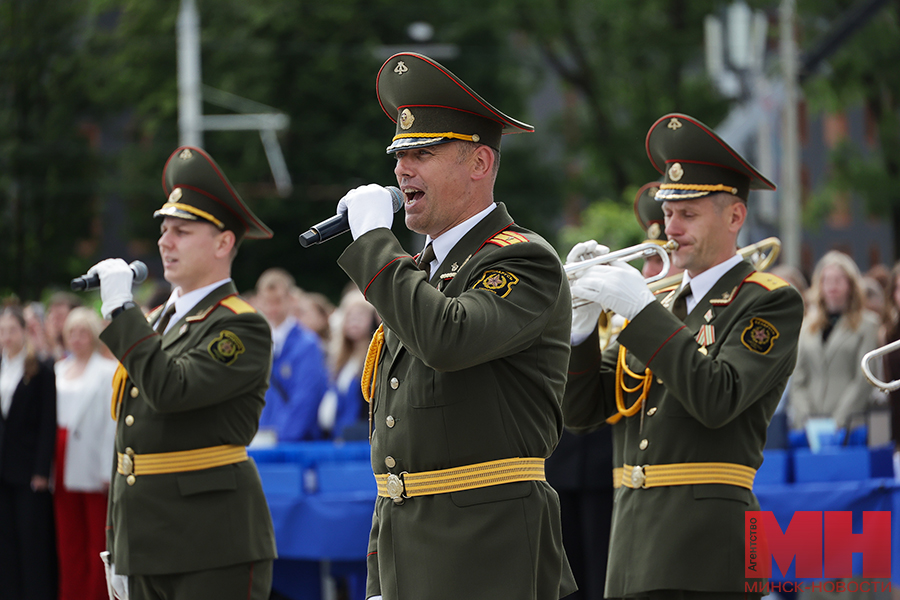 2025 06 30 politika ploshhad gosudarstvennogo flaga akademiya upravleniya miczevich 12 kopiya
