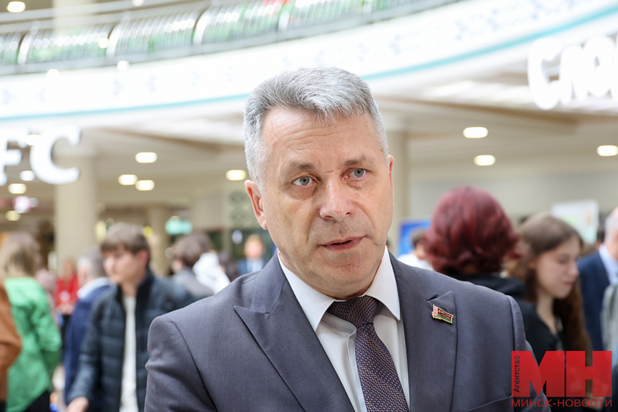Более 10 тыс. вакансий предложили на ярмарке в ТЦ «Столица» 5 raznoe trudoustrojstvo yarmarka vakansij stolyarov 39