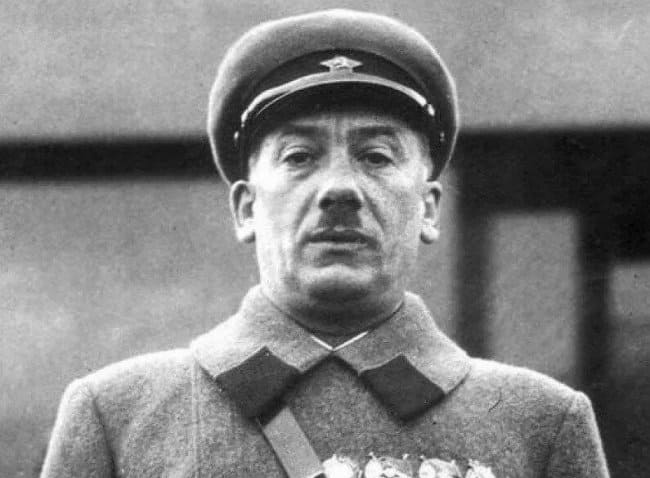 Сейф Свердлова, «Минздрав предупреждает…» и день рождения гамбургера. Этот день в истории: 27 июля 4 1674020156 jagoda