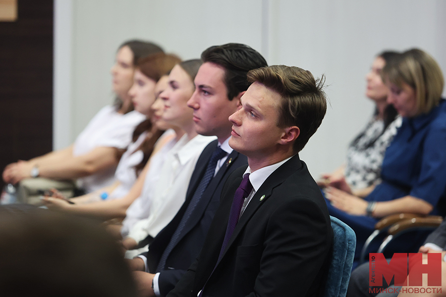 2025 07 07 politika plenum brsm malinovskaya09 kopiya