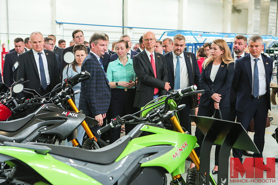 2025 07 28 proizvodstvo – diplomaty poseshhayut tehnopark pozhoga 073 kopiya
