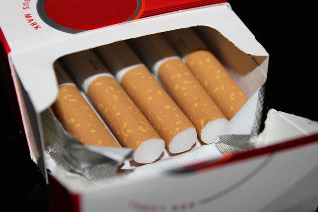 cigarettes 3796607 640