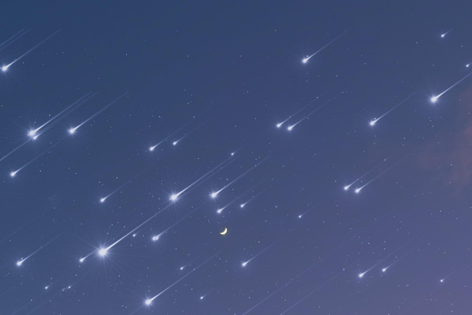 meteor shower 7009453 1280