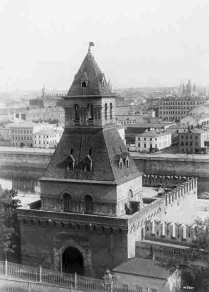 taynitskaya bashnya